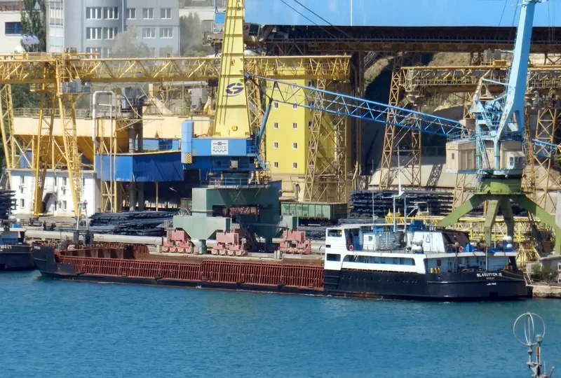 SLAVUTYCH 15 General Cargo IMO 8841541 photo 6
