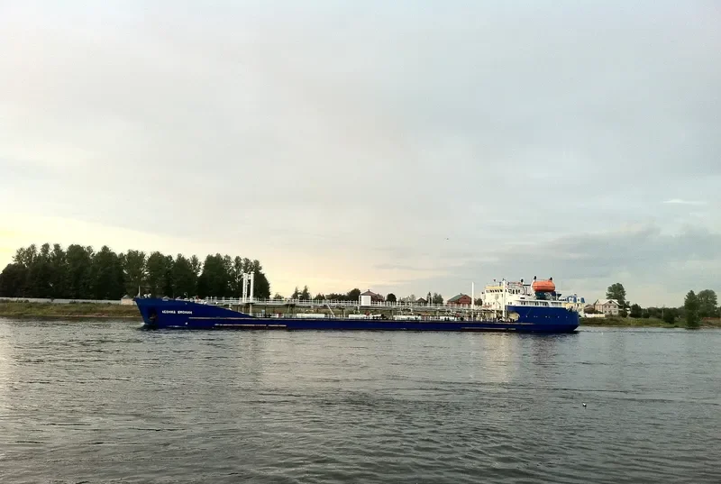 VYACHESLAV PANKOV Tanker IMO 8848745 photo 7