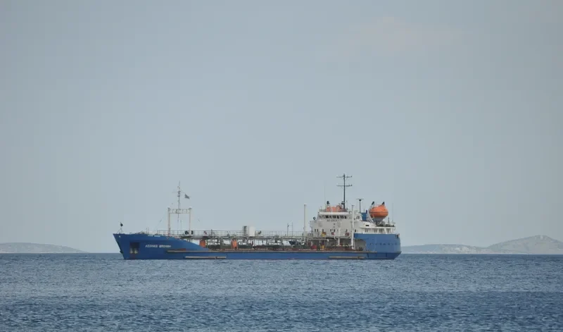 VYACHESLAV PANKOV Tanker IMO 8848745 photo 9