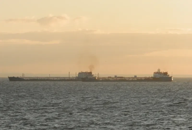VOLGONEFT 142 Tanker IMO 8866292 photo 2