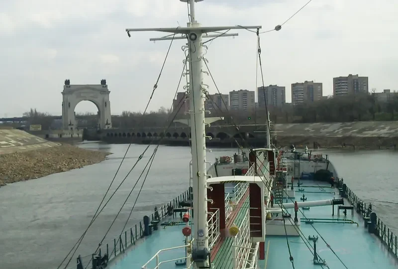 NAVIGER 1 Tanker IMO 8867143 photo 2
