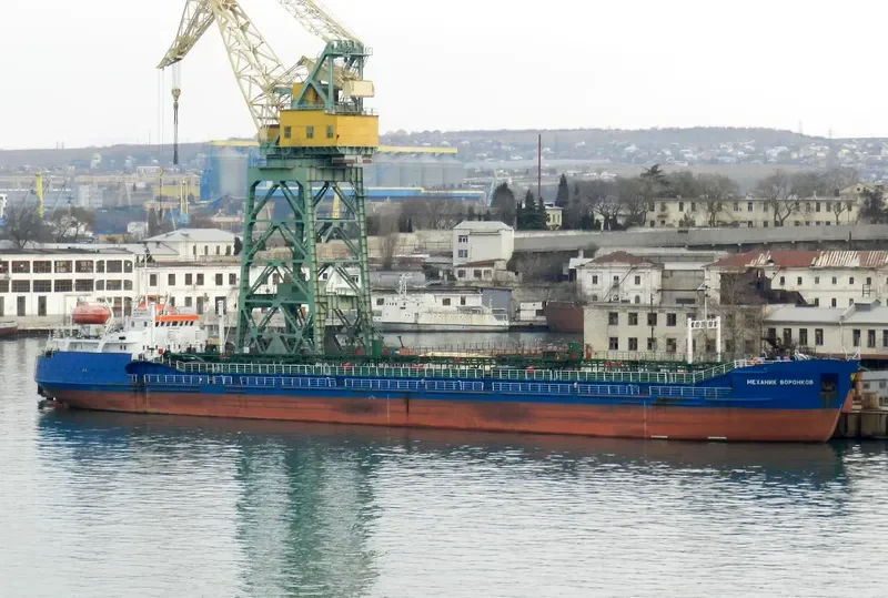 MEKHANIK VORONKOV Tanker IMO 8867179 photo 2