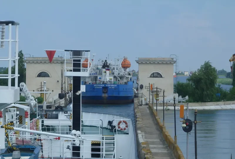 MEKHANIK VORONKOV Tanker IMO 8867179 photo 8