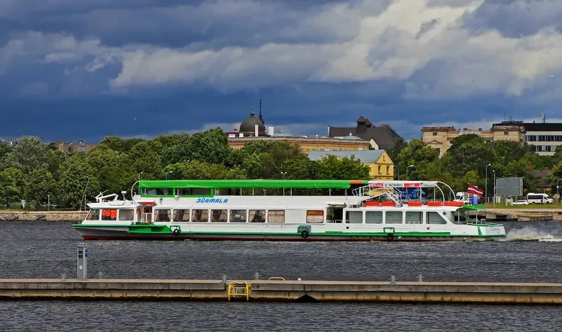 JURMALA Passenger Ship IMO 8871285 photo 3