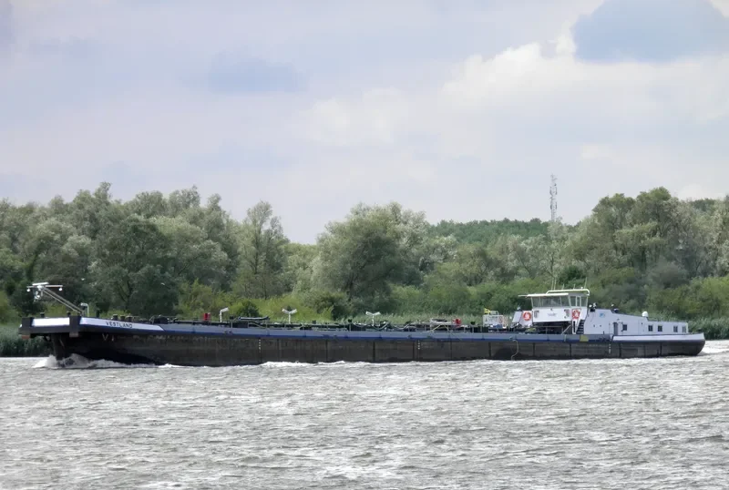 VESTLAND Tanker IMO 8874469 photo 3