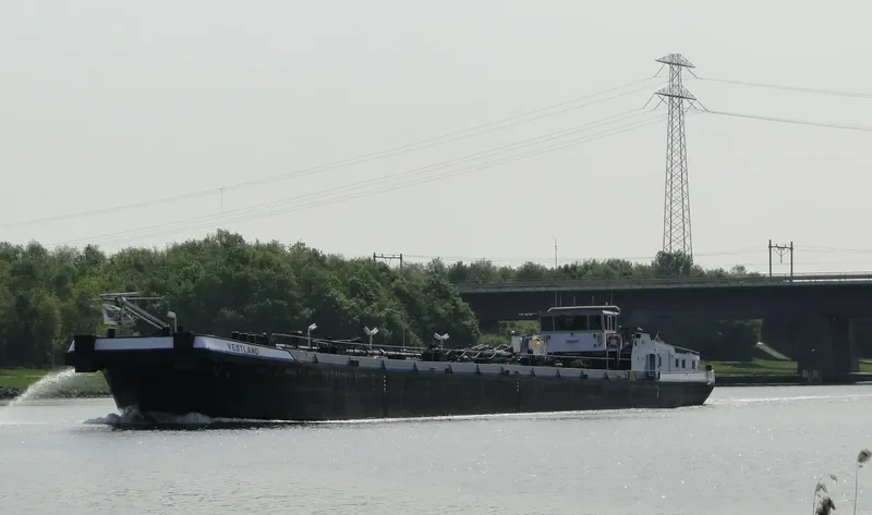 VESTLAND Tanker IMO 8874469 photo 7