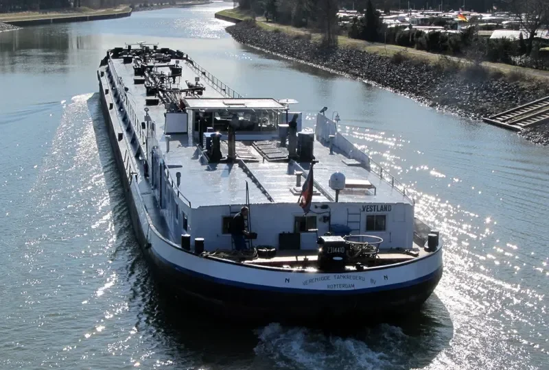 VESTLAND Tanker IMO 8874469 photo 8