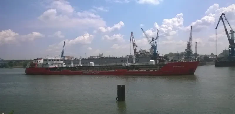 BROTHERS 14 Tanker IMO 8876144