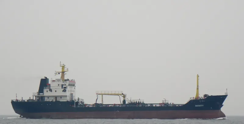 INFINITY Tanker IMO 8891235 photo 6