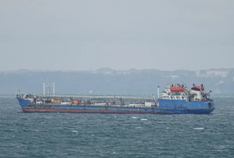 VOLGONEFT 101 Tanker IMO 8891998 photo 2