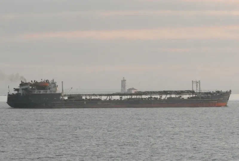 VOLGONEFT 101 Tanker IMO 8891998 photo 5
