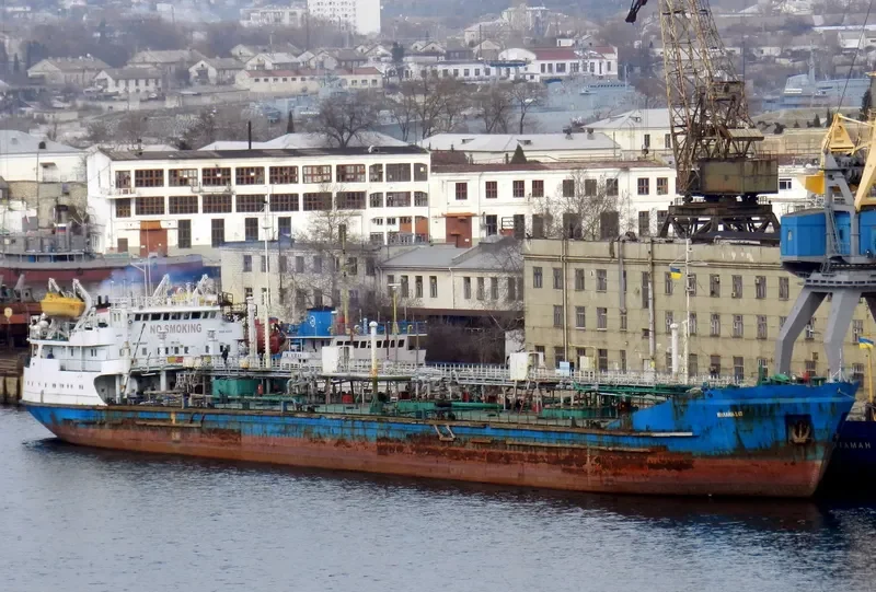 VOLGONEFT 147 Tanker IMO 8892007 photo 4