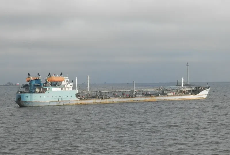 VOLGONEFT 152 Tanker IMO 8898623 photo 4