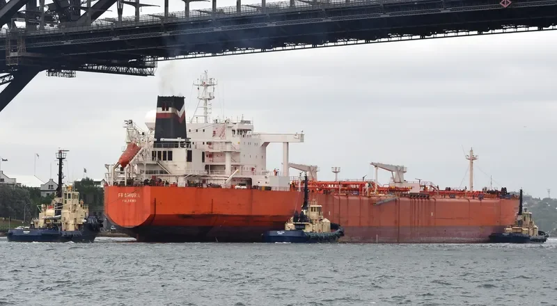 AMURA Tanker IMO 8900397 photo 5