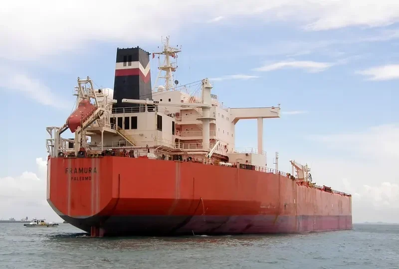 AMURA Tanker IMO 8900397 photo 10