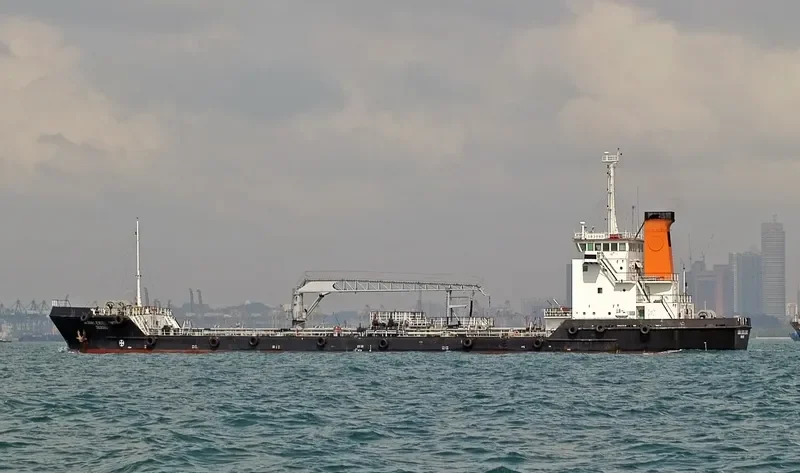 OMURA Tanker IMO 8901949 photo 3