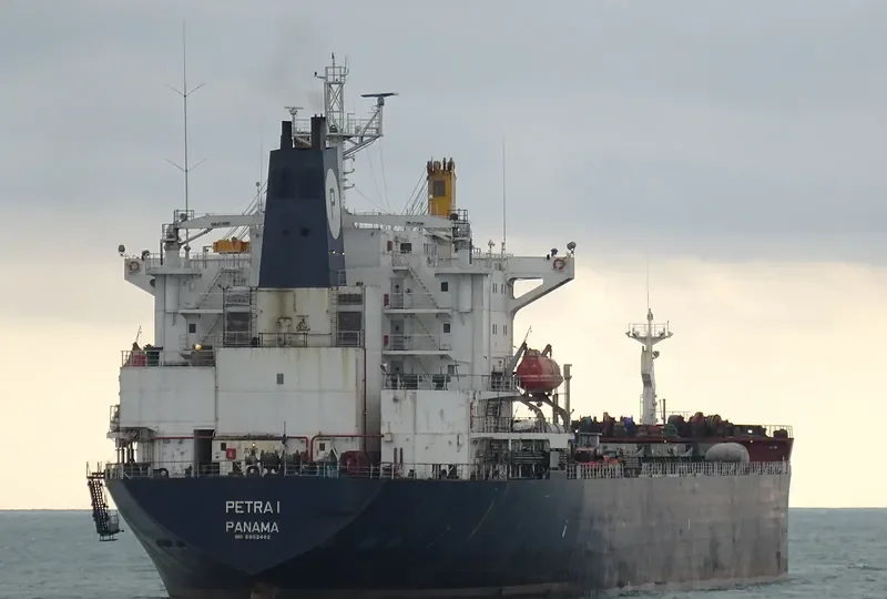 PETRA I Bulk Carrier IMO 8902462 photo 4