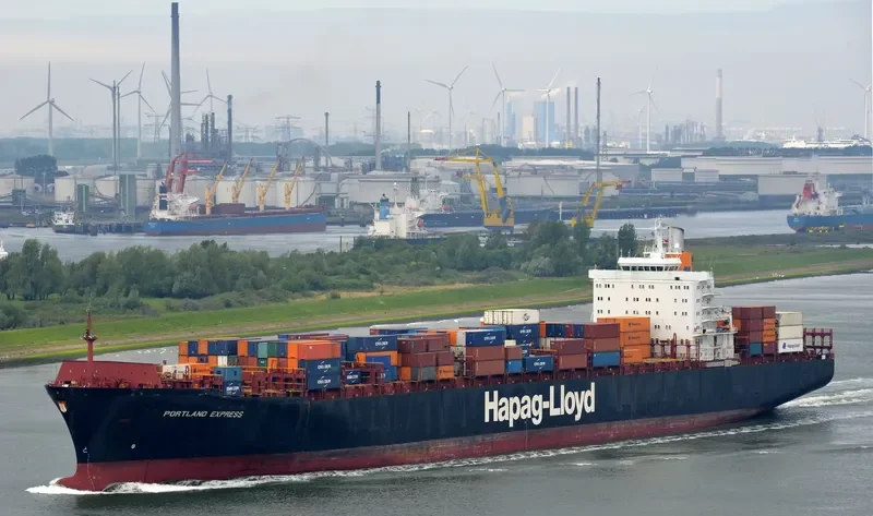 HH JOHANNA Container Ship IMO 8902541 photo 3