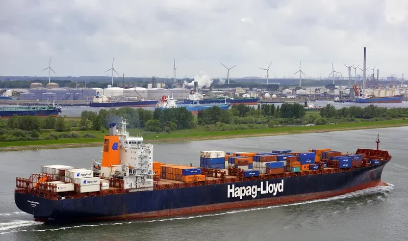 HH JOHANNA Container Ship IMO 8902541 photo 4