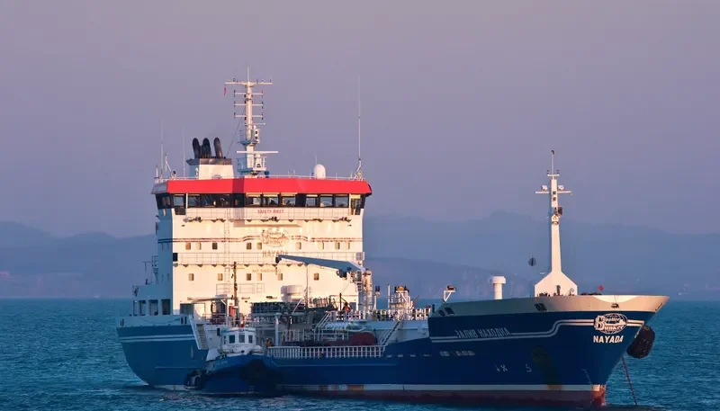ZALIV NAKHODKA Tanker IMO 8906951 photo 2
