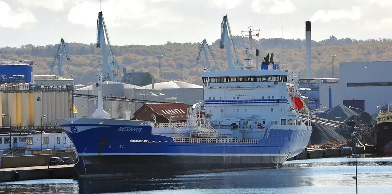 ZALIV NAKHODKA Tanker IMO 8906951 photo 3