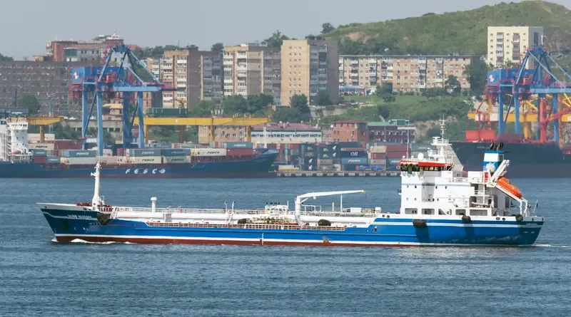 ZALIV NAKHODKA Tanker IMO 8906951 photo 5