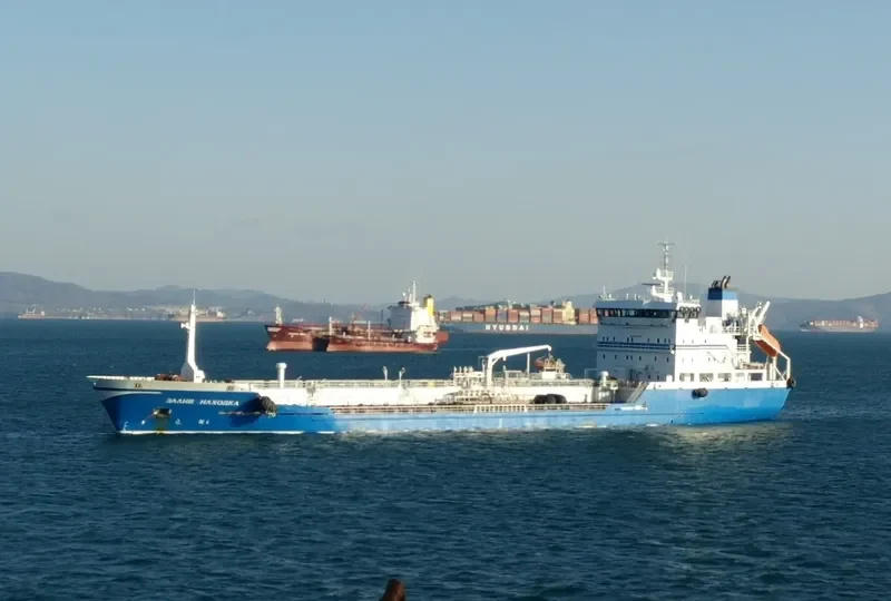 ZALIV NAKHODKA Tanker IMO 8906951 photo 10