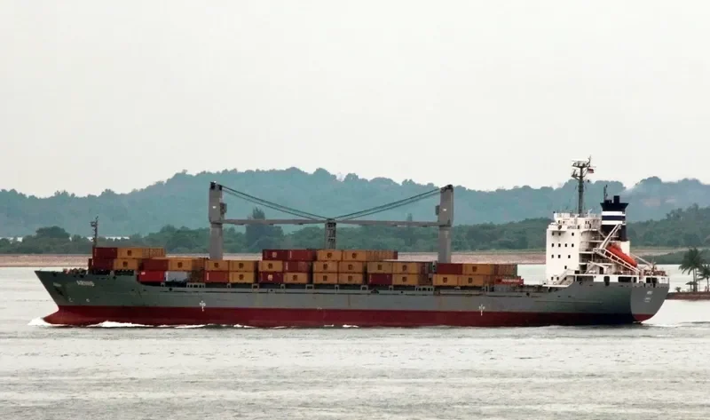 ARNIS Container Ship IMO 8908727 photo 6