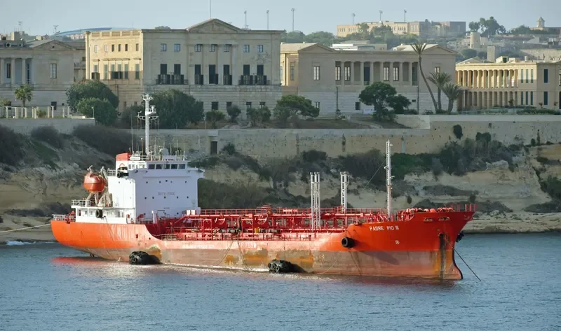 ORYX TRADER Tanker IMO 8910598 photo 4