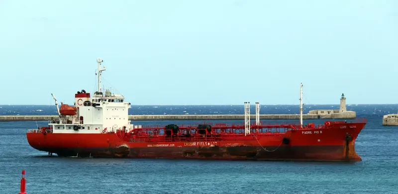 ORYX TRADER Tanker IMO 8910598 photo 5