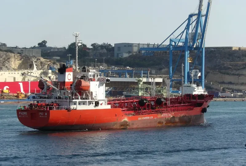 ORYX TRADER Tanker IMO 8910598 photo 10