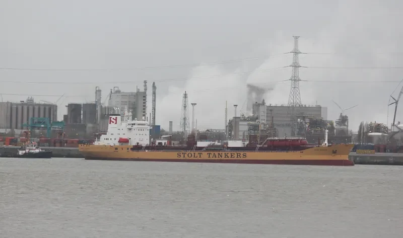 STOLT VINLAND Tanker IMO 8911657 photo 8