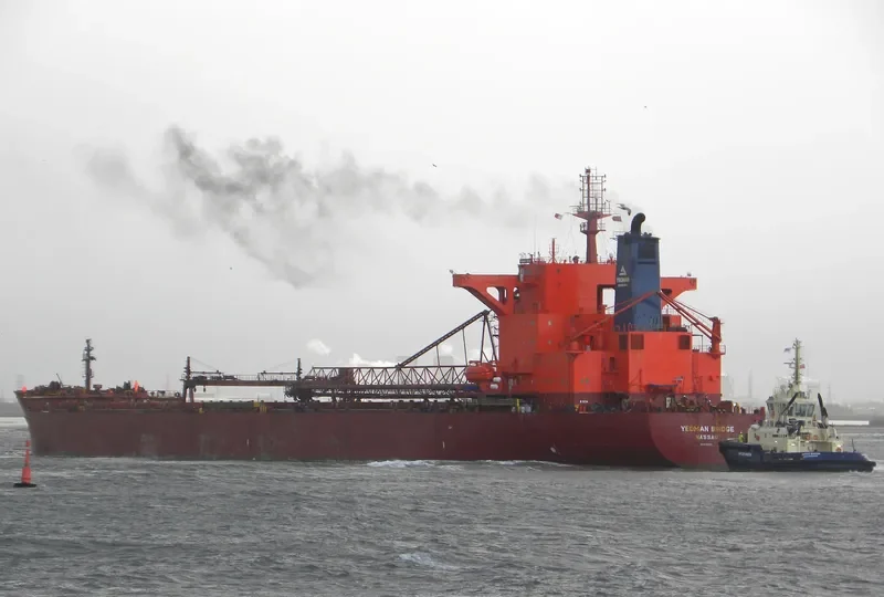 YEOMAN BRIDGE Bulk Carrier IMO 8912302