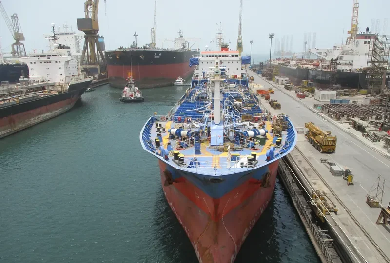 ZALIV KRESTA Tanker IMO 8912508 photo 6
