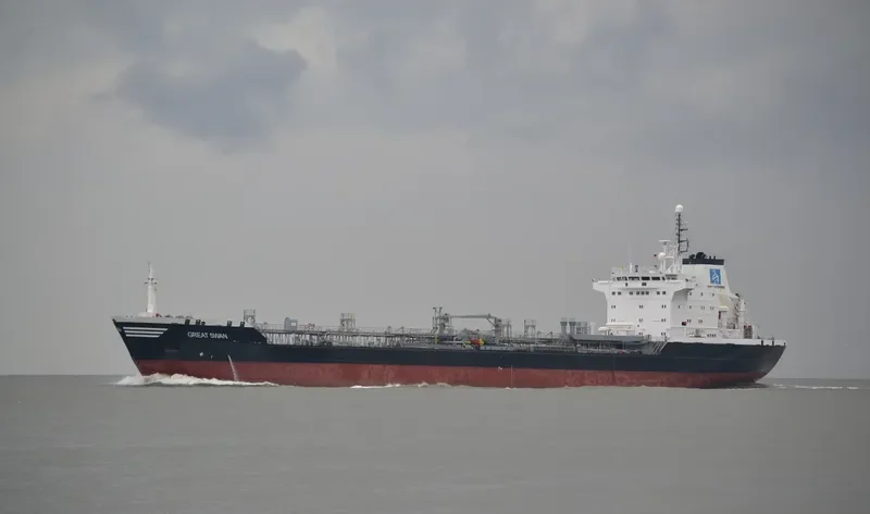 ZALIV KRESTA Tanker IMO 8912508 photo 9