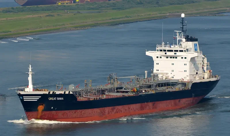 ZALIV KRESTA Tanker IMO 8912508 photo 10