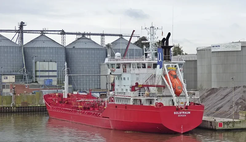 KEY FJORD Tanker IMO 8913708 photo 9