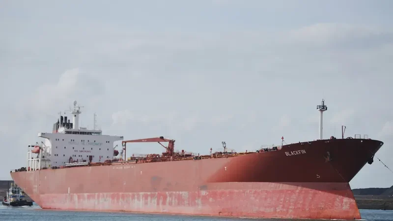 BLACKFIN Tanker IMO 8913837 photo 2