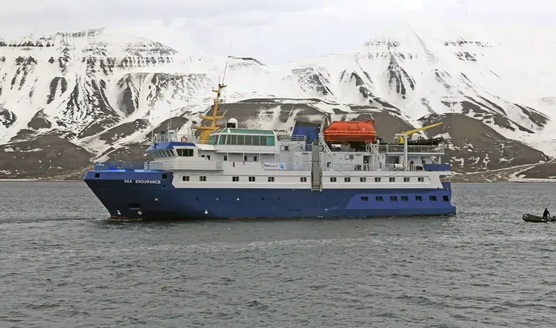 QUEST Passenger Ship IMO 8913904 photo 4