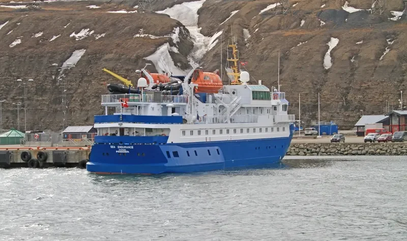 QUEST Passenger Ship IMO 8913904 photo 5