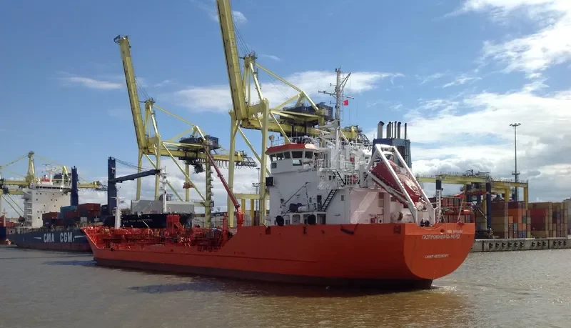 GAZPROMNEFT NORD Tanker IMO 8915550 photo 2