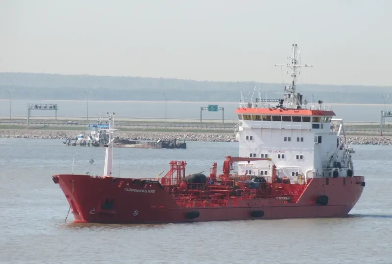 GAZPROMNEFT NORD Tanker IMO 8915550 photo 9
