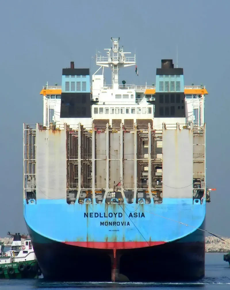 CASHEL Container Ship IMO 8915665 photo 5