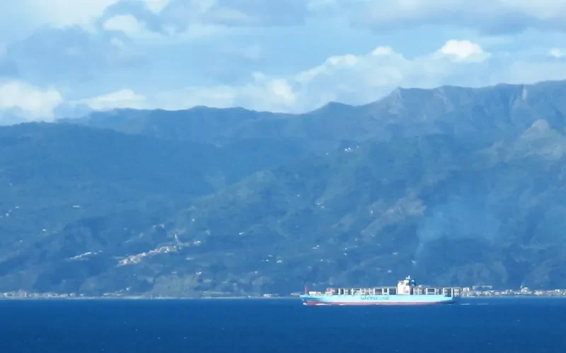 EKALI Container Ship IMO 8915677 photo 5