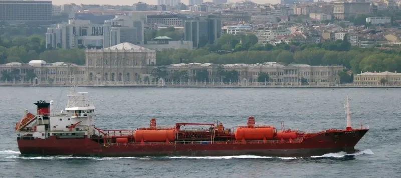 DURUCA Tanker IMO 8916504 photo 6