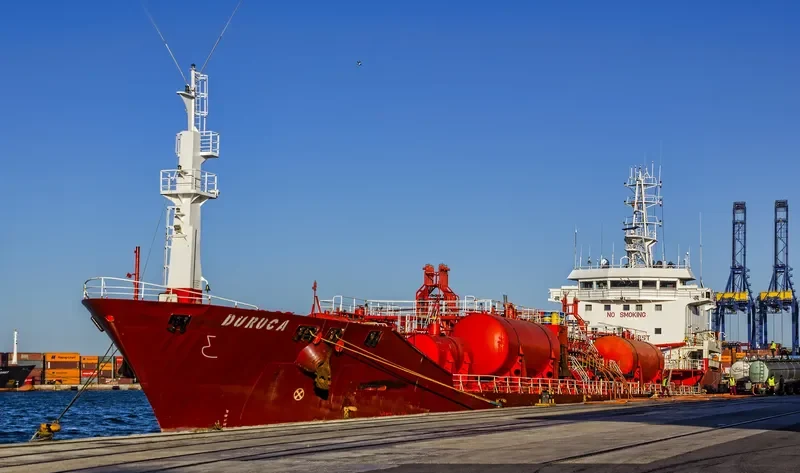 DURUCA Tanker IMO 8916504 photo 7