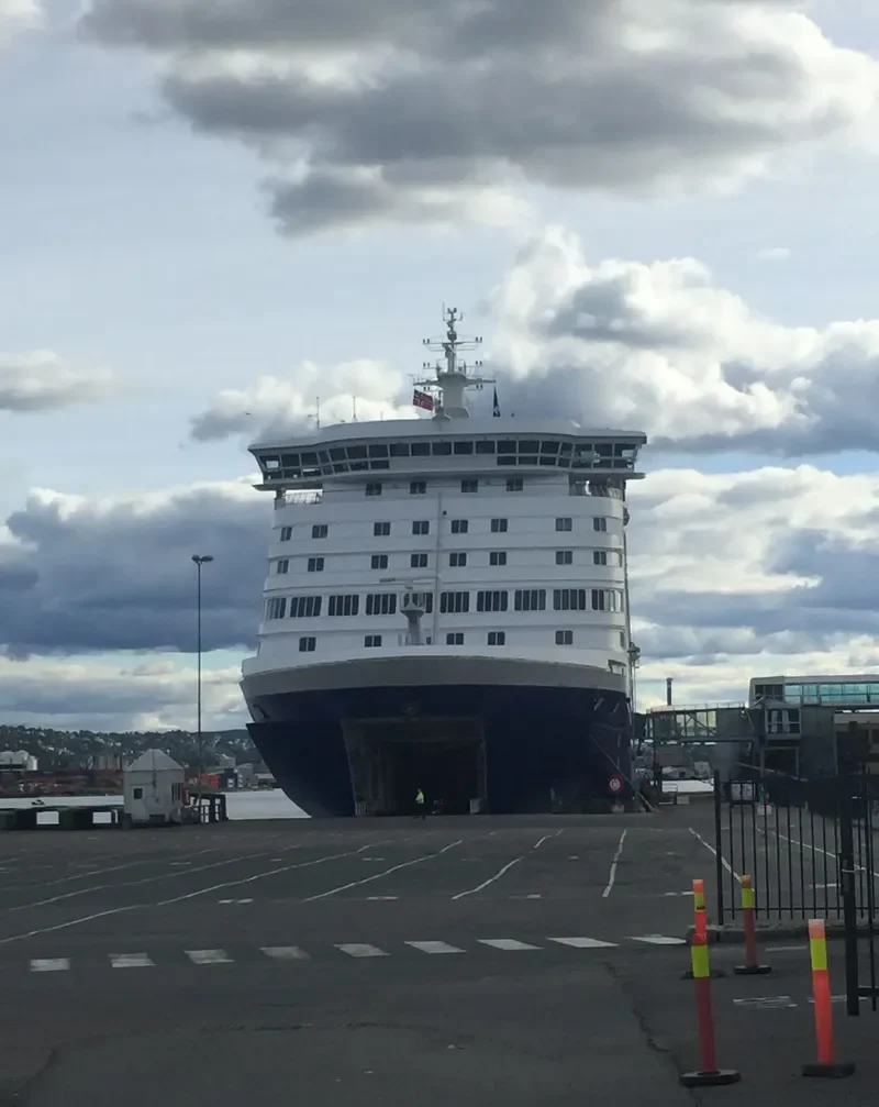 CROWN SEAWAYS Ro-Ro IMO 8917613 photo 4