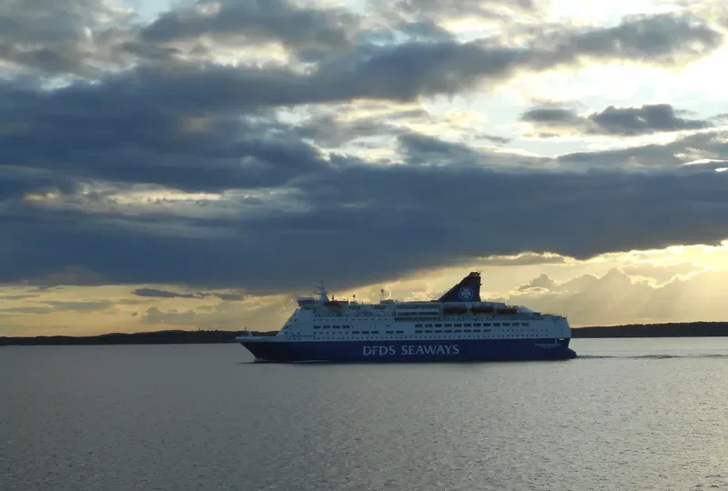 CROWN SEAWAYS Ro-Ro IMO 8917613 photo 9
