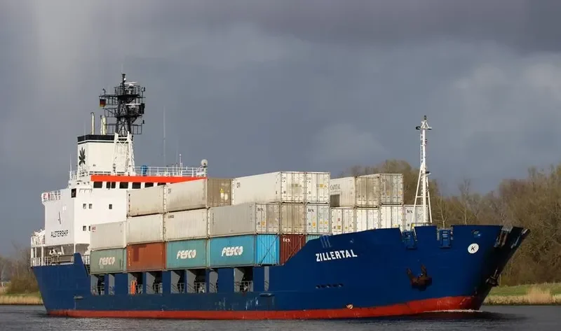 LADY KHADIJA Container Ship IMO 8918734 photo 6