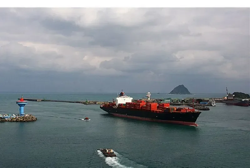 SANTA CRUZ Container Ship IMO 8918825 photo 9